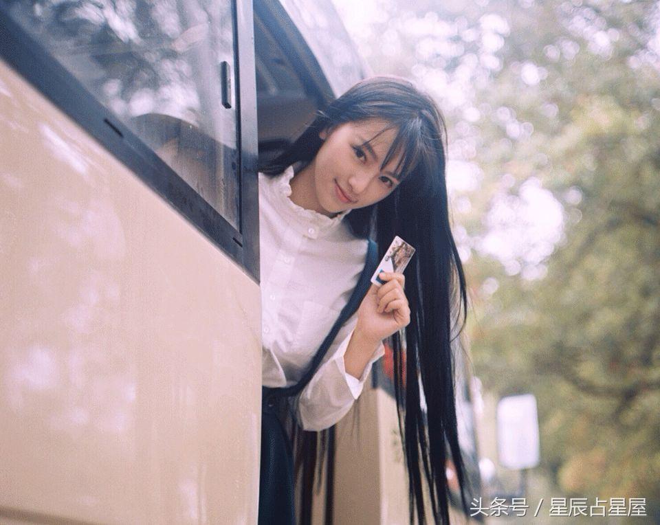 极目远眺，探寻属相中的智慧之眼—解密龙的远见与洞察力