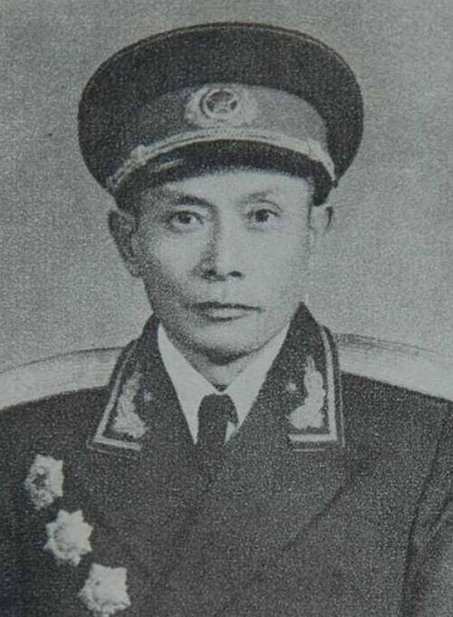 缄舌闭口，生肖中的智慧与沉默的力量