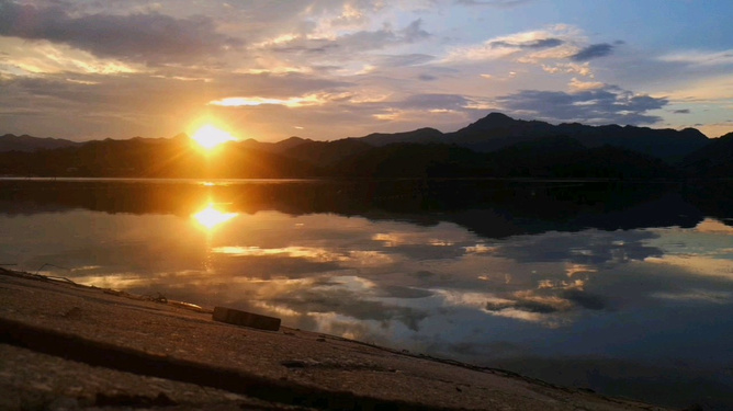 霞光万道是什么生肖:详细解释落实 霞光万道是什么生肖:详细解释落实