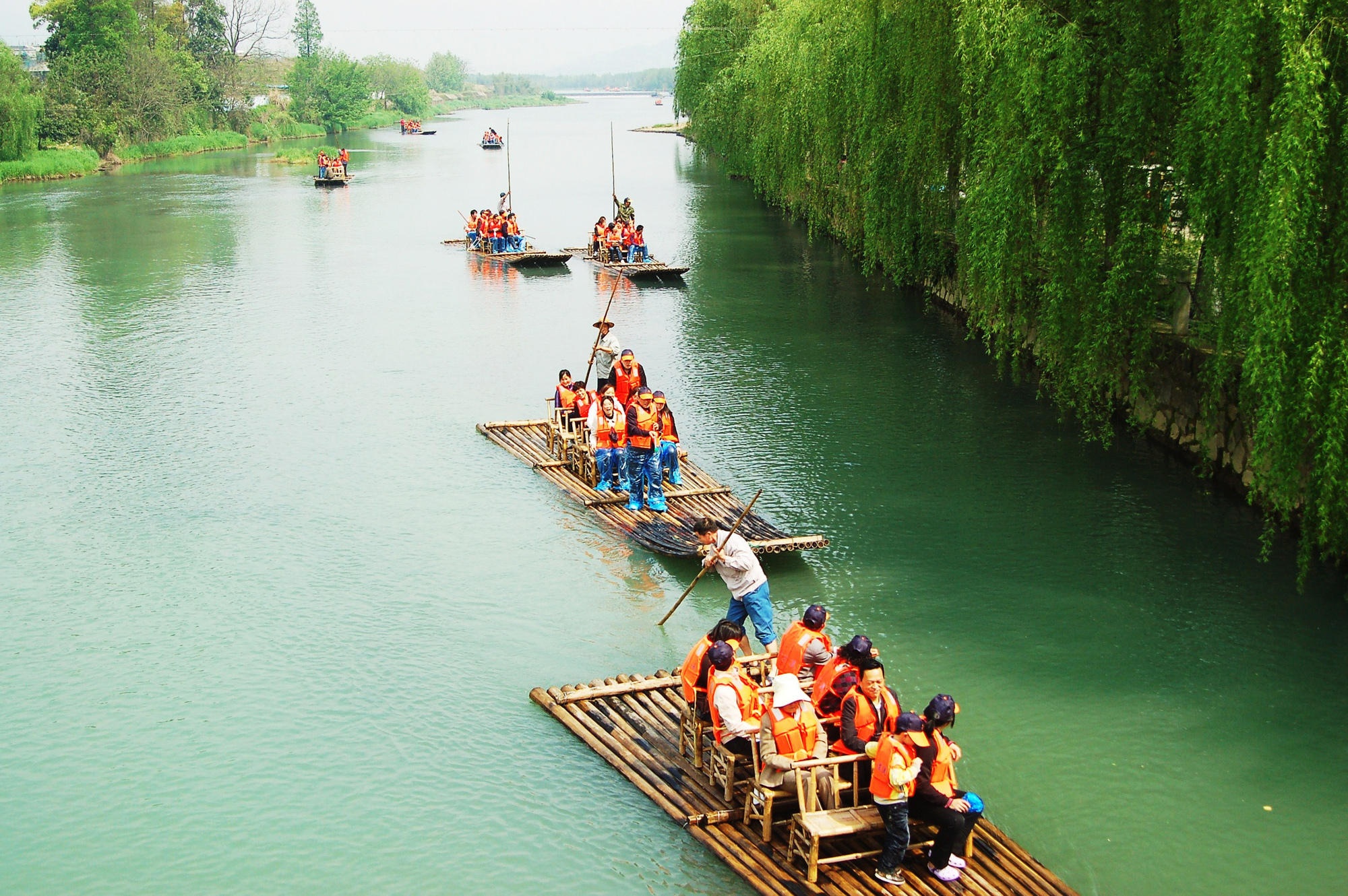 流血漂橹什么意思、详细解释落实 流血漂橹什么意思、详细解释落实