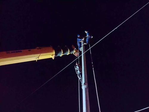 连更星夜，一种独特的文化现象与定量分析的落实解释