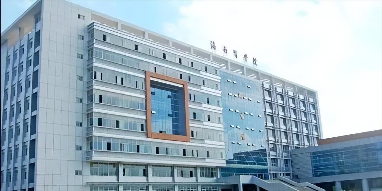 铿锵有力打一动物生肖:全面揭晓解释落实